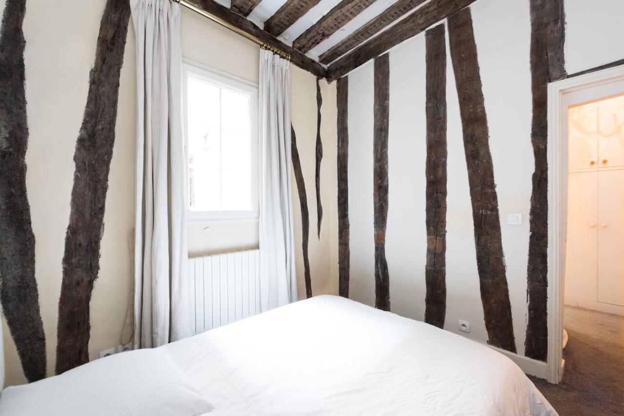 Ile Saint-louis Apartment